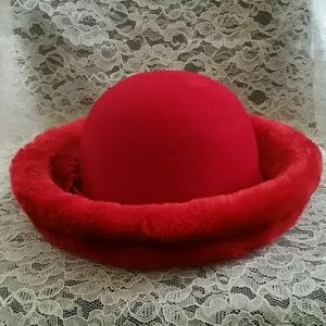 Lady's dress hat